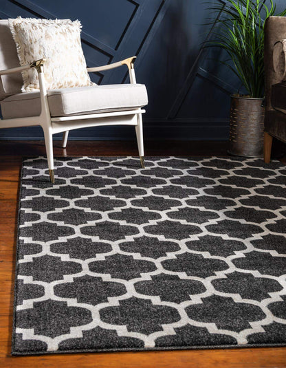 Unique Loom Trellis Collection Area Rug - Philadelphia (4' 1" x 6' 1" Rectangle Black/Beige)