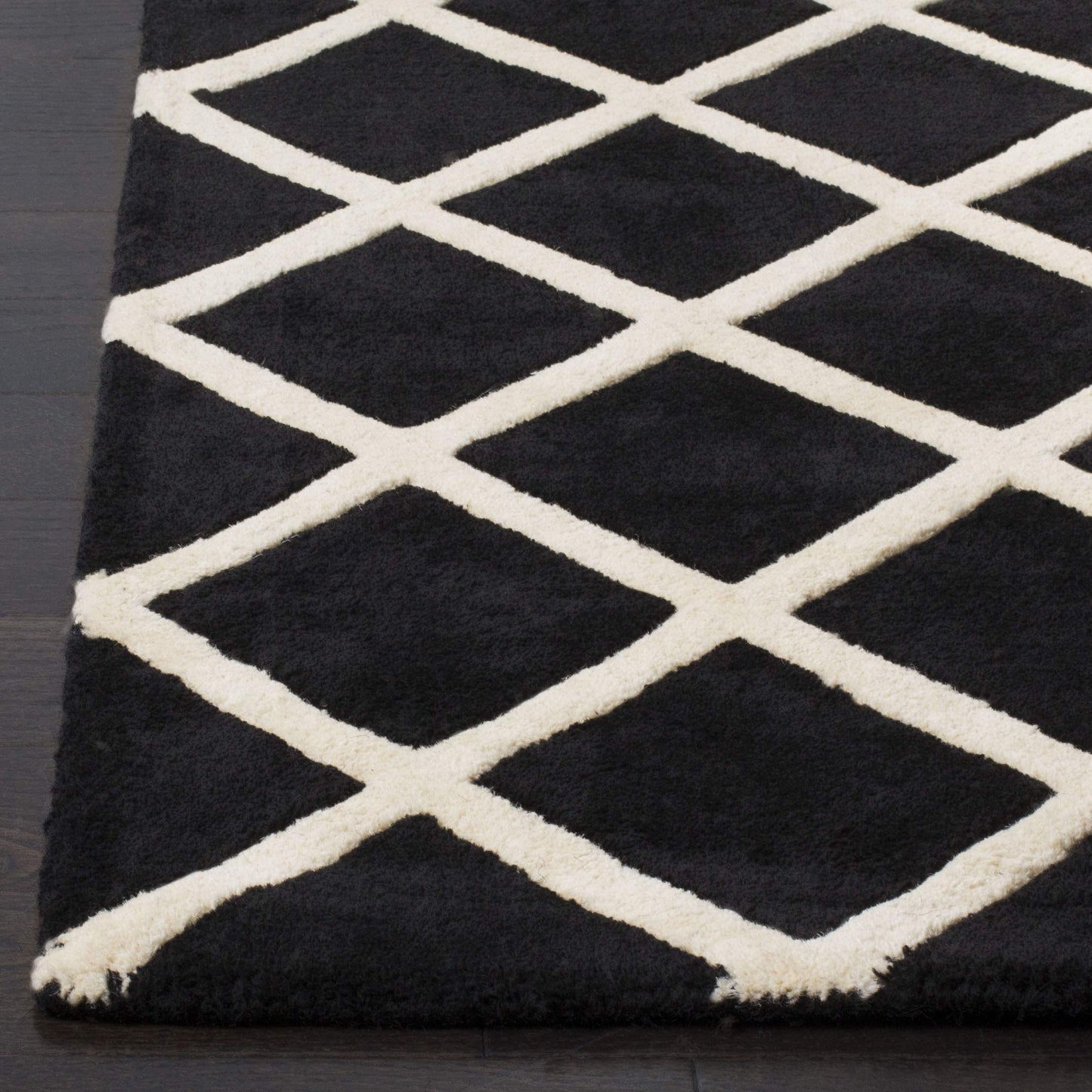 SAFAVIEH Chatham Collection 2' x 3' Black/Ivory CHT718K Handmade Trellis Premium Wool Accent Rug