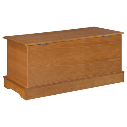 Coaster Home Furnishings - Paula - Wood - Cedar Chest with Storage Trunk, Rectangular Shape and Traditional Style - Bedroom - 40-Inch - Honey - 4695