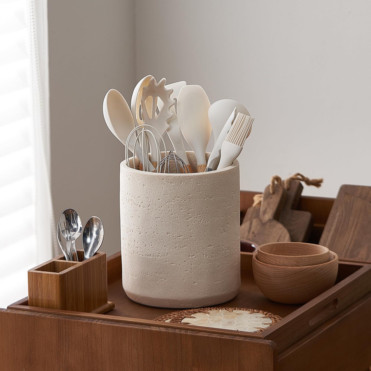 Rustic Beige Stone-Look Utensil Crock for Kitchen Counter – 6" x 7" Heavy Resin Holder with Non-Slip Base, Organizes Wooden Spatulas & Cooking Utensils, Farmhouse Kitchen Decor