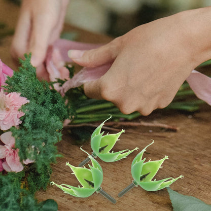 VOSAREA 100pcs Rose Calyx Blush Flowers Receptacle Artificial Flower Calyxes Flower Fake Calyx Floral Sepals Bouquet for DIY Craft Flower Arrangement
