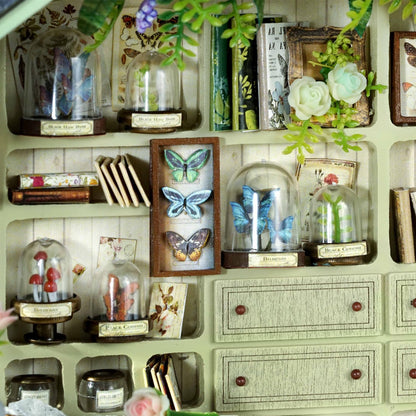 MAGQOO DIY Miniature Dollhouse Kit with Furniture Creative Room Mini Wooden Doll House Accessories DIY Doll House Room Box(Green Plant Studio)