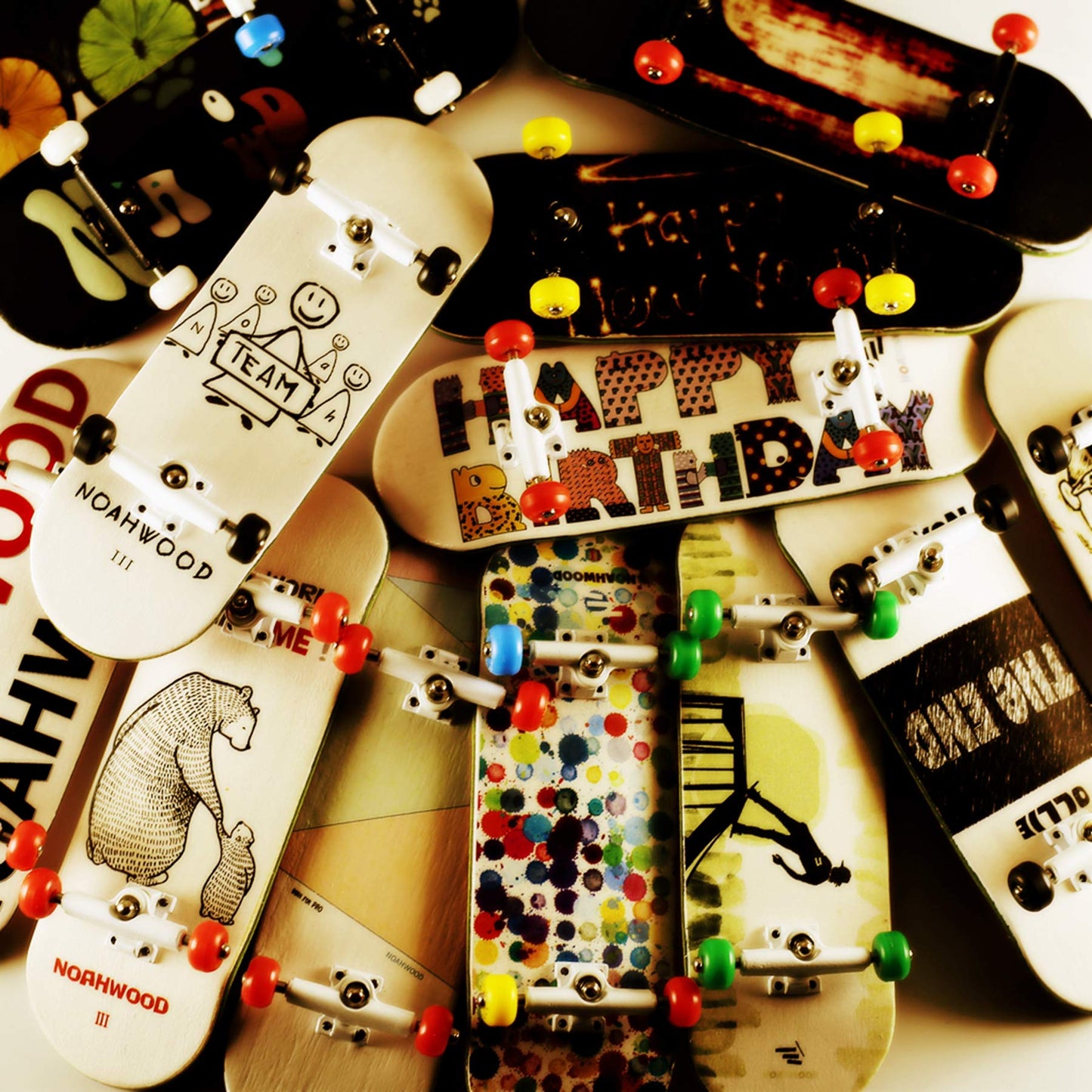 Noahwood Wooden Fingerboard Complete (Noah Team Deck 34mm, Prince ii Trucks 34mm Silvery +noahwood White Crown Wheels ii) (Happy Birthday I)