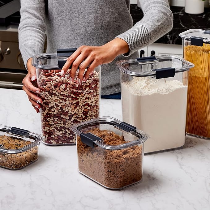 Rubbermaid Brilliance BPA-Free Food Storage Containers