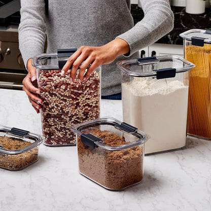 Rubbermaid Brilliance BPA-Free Food Storage Containers