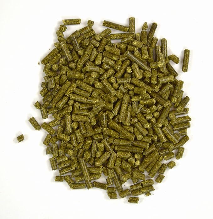 Oxbow Garden Select Young Guinea Pig Food, Alfalfa & Timothy Hay Guinea Pig Pellets, High Fiber for Digestive Health, Vitamin & Mineral Pet Food Pellets, Small Pet Products, Made in USA, 4 lb Bag
