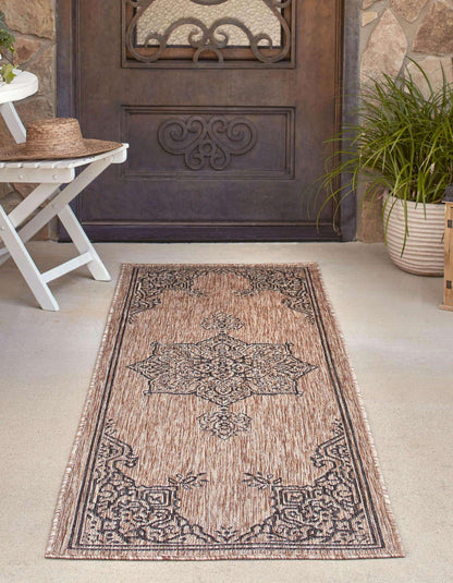 Unique Loom Outdoor Traditional Collection Area Rug - Antique (2' x 8' Runner Beige/Black)