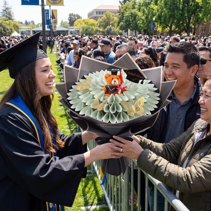 Suncalla 119 Pcs Graduation Gifts Money Bouquet Kit Class of 2026 Black Gold DIY Flower Wrapping Paper DIY Bouquet with Congrats Grad Card for Middle High School College Women Men
