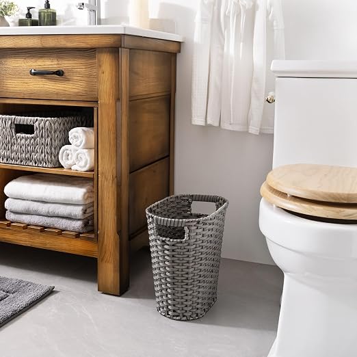GRANNY SAYS Wicker Bathroom Trash Can, Wicker Waste Basket for Bathroom, Office Trash Can, Trash Bin for Bedroom, Wastebasket with Handles, 15 Liters/4 Gallons