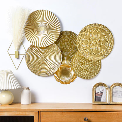 Wesiti 9 Pcs Gold Metal Wall Art Set Hanging Planters with Artificial Pampas Grass Modern Boho Wall Decor Set for Living Room Bedroom Bathroom Office