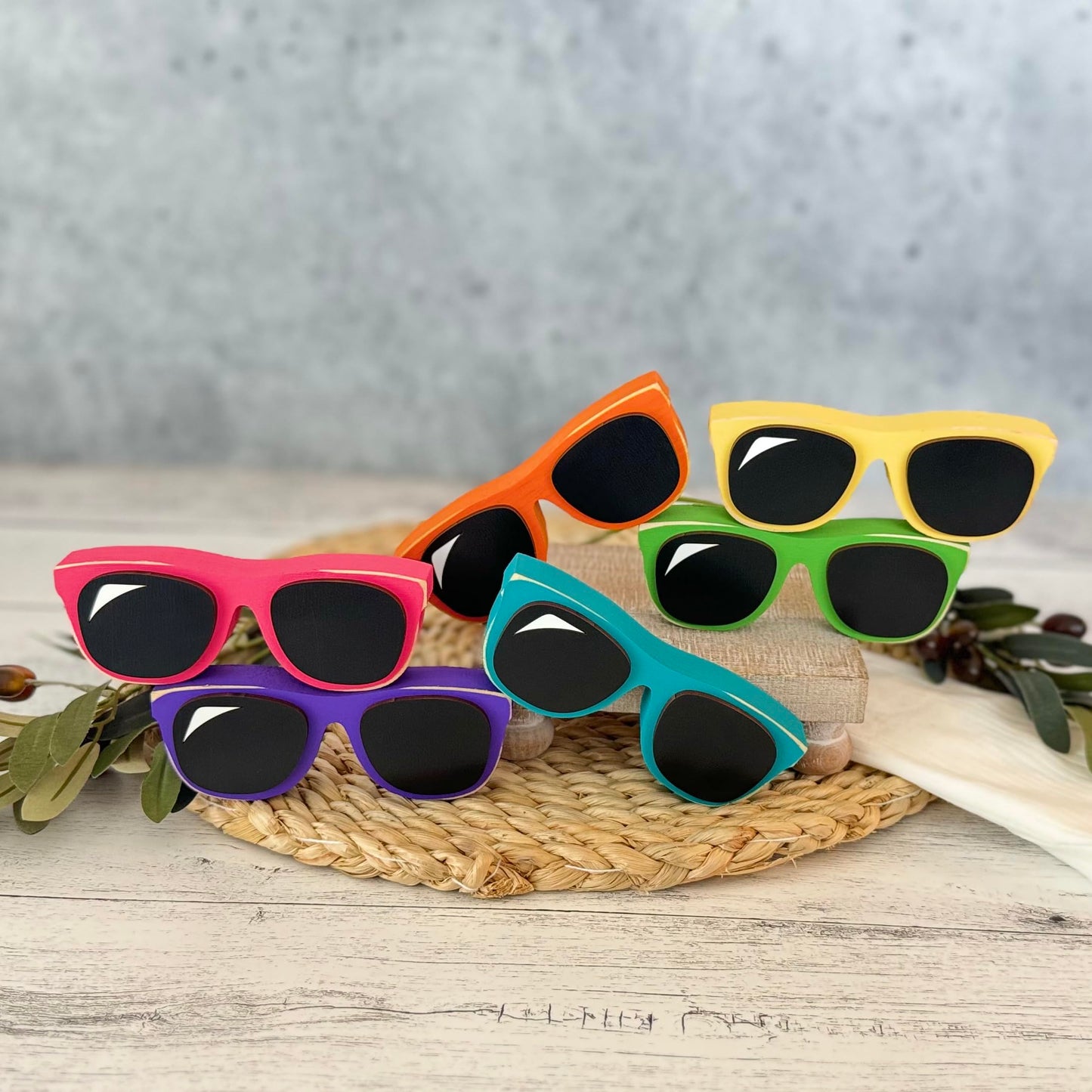 Chunky Sunglasses Shelf Sitter, Summer Tier Tray Decor, Beach Tiered Tray Decor, Wood Sunglasses Ornament, Summer Table Decorations (Yellow)