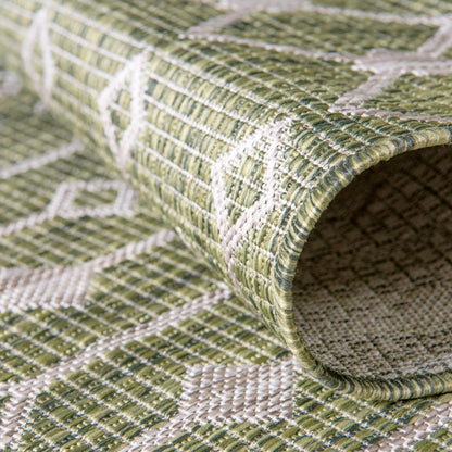 Unique Loom Outdoor Trellis Collection Area Rug - Tribal Trellis (5' 3" Octagon, Green/ Natural)