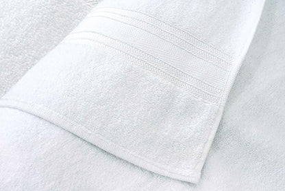 Large Bath Towels Set of 4 – 27x54 Inches – 100% Cotton – Quick Dry & Highly