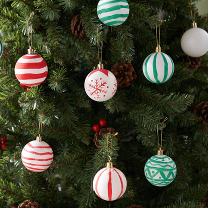 JOYIN 24 Pcs Christmas Ball Ornaments Blank White, Ball Ornaments for DIY Art & Craft Christmas Tree Decoration Shatterproof for Xmas Party Favors Supplies Presents