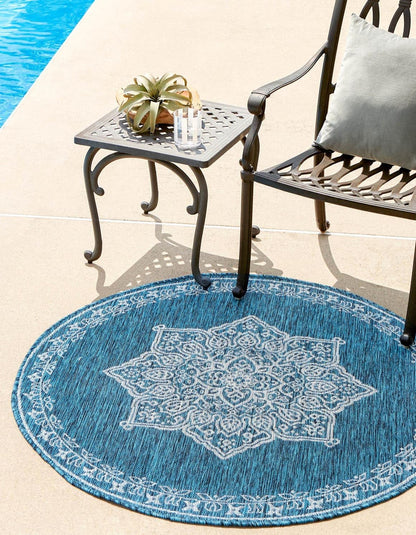 Unique Loom Outdoor Traditional Collection Area Rug - Antique (5' 3" Round Teal/Ivory)