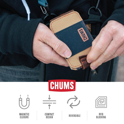 Chums Bandit Bi-Fold Wallet – Slim RFID Wallet for Men & Women, Reversible Card, ID & Money Holder (Blue Floral)