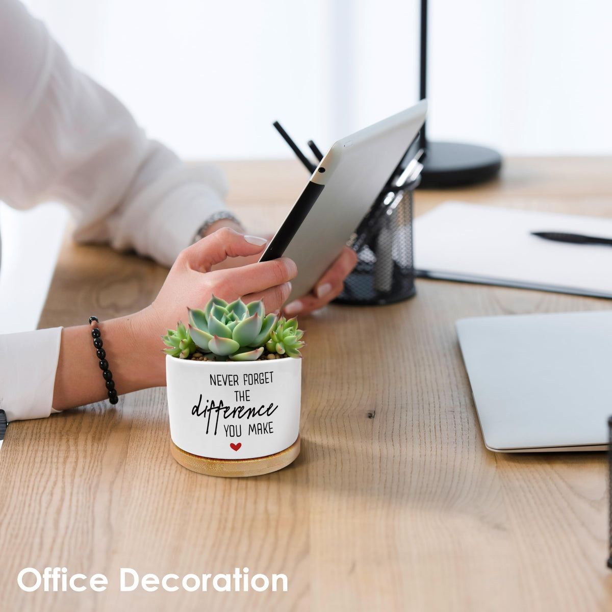 ROXMART Never Forget The Difference You Make Plant Pots, Farewell Gifts for Coworkers Boss Succulent Planters, Appreciation Gifts Ceramic Plant Flower Pots for Home Office Desk Table Shelf(No Plants)