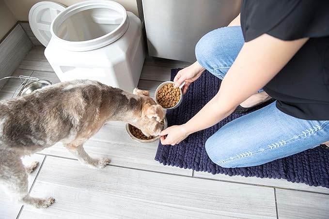 Gamma2 Vittles Vault Dog Food Storage Container