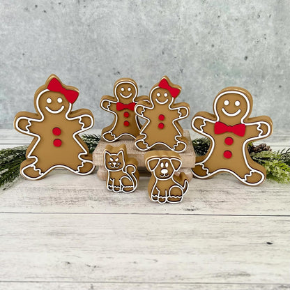 Wooden Gingerbread Family Shelf Sitter, Chunky Wood Gingerbread Cutout, Christmas Decoration, Christmas Mantel Decor, ChristmasTable Decor (Small Girl)