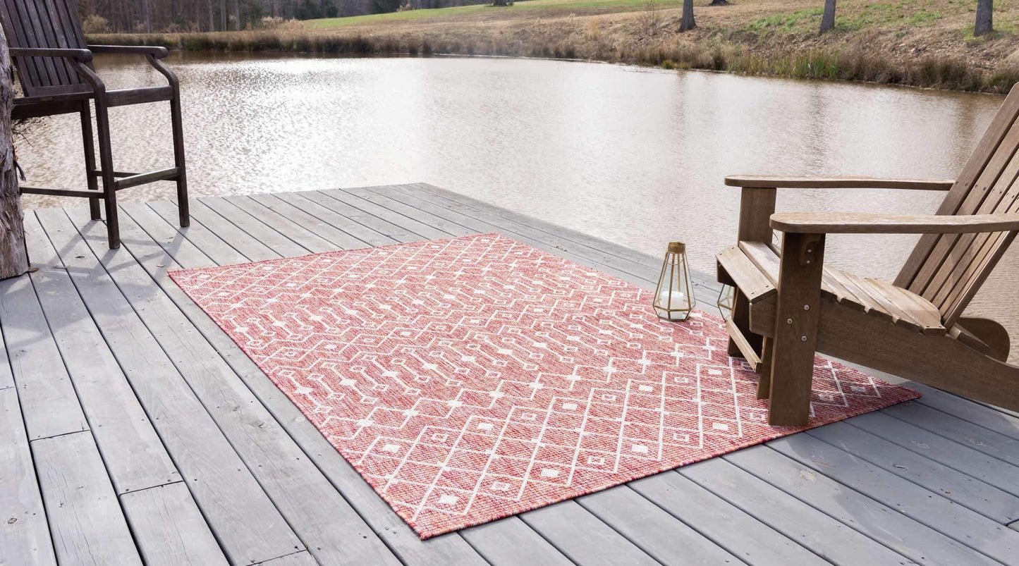 Unique Loom Outdoor Trellis Collection Area Rug - Tribal Trellis (5' 3" x 8' Rectangle, Rust Red/ Ivory)