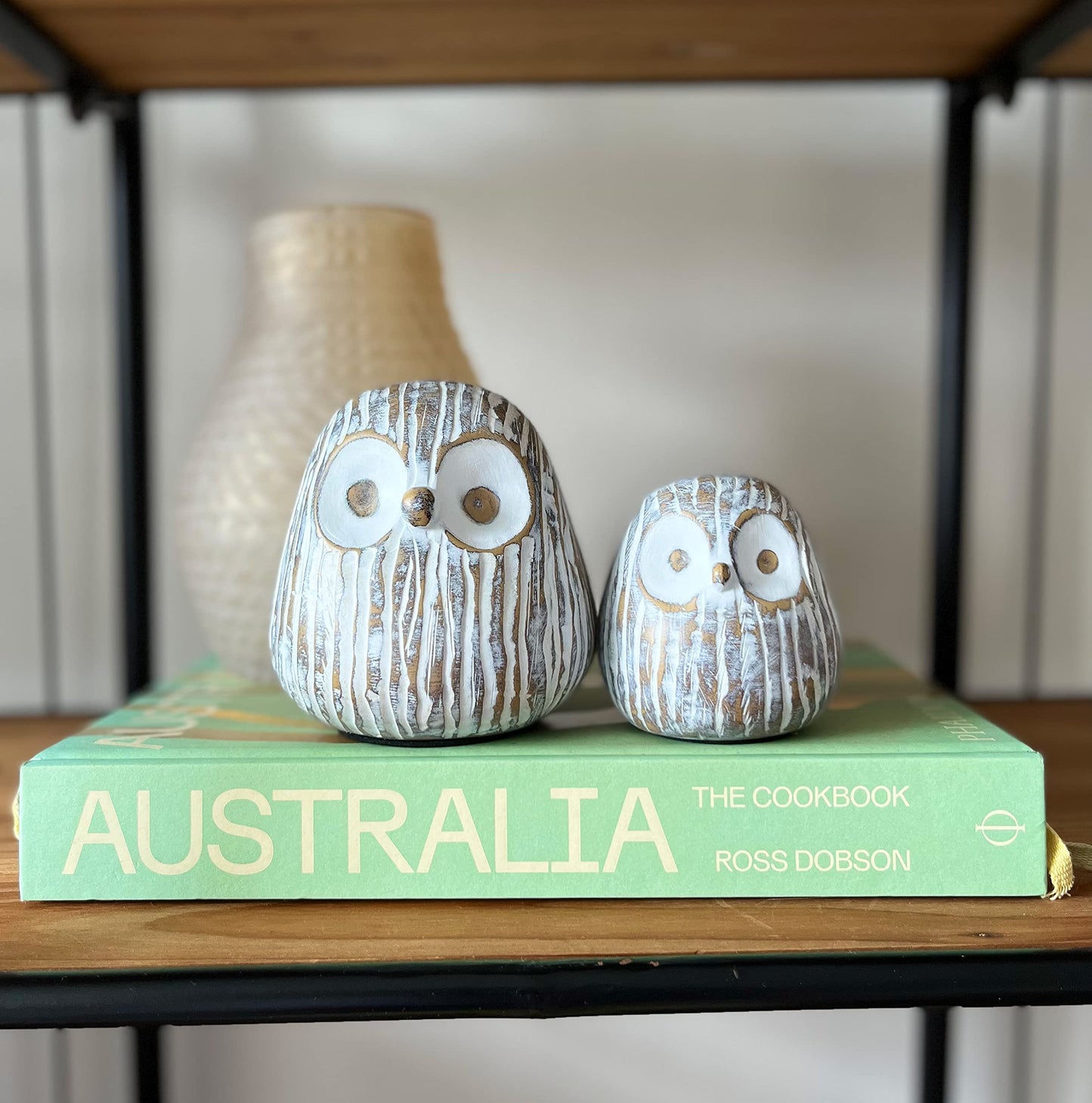 Huey House Chubby Night Owl Decor Statue Sculpture, Bookshelf Decor Accents, Boxed Set of 2, Rustic Brown & White, 3⅛ & 4⅓ Inch Decorative Resin Figurines