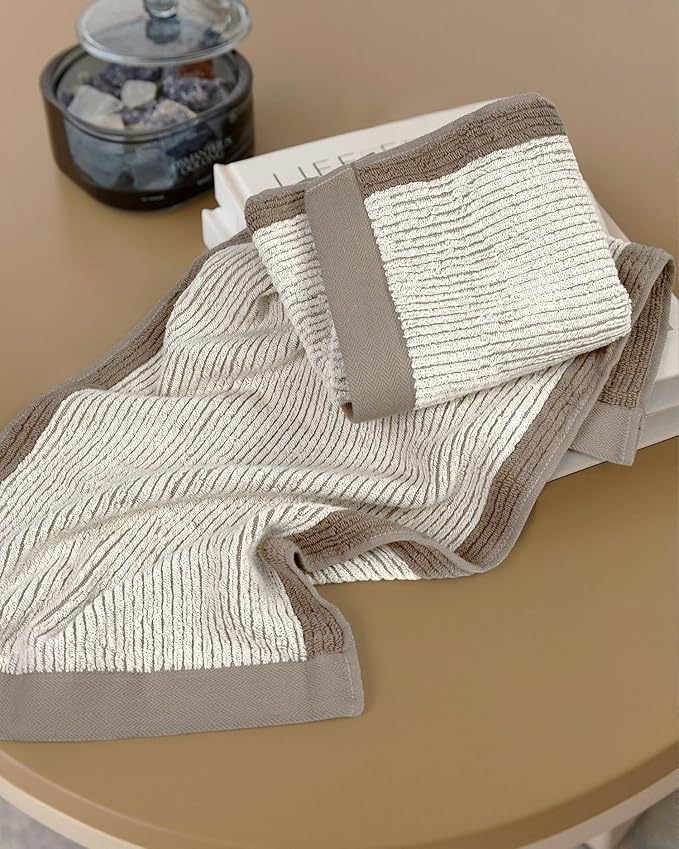 Cleanbear Hand Towels for Bathroom Set of 4, Jacquard Weaved Cotton Face Towels