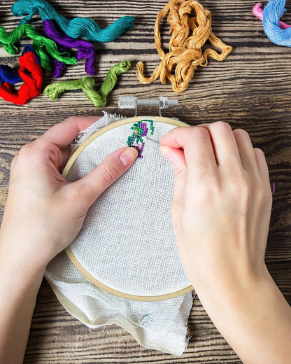 TINDTOP 16 Pieces 6 Inch Embroidery Hoops, Bamboo Frame Circle Cross Stitch Hoop Ring Embroidery Hoops Set for Embroidery and Cross Stitch
