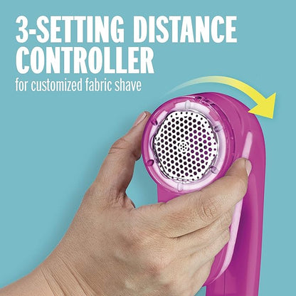 Conair Fabric Shaver and Lint Remover, Battery Operated Portable Fabric Shaver