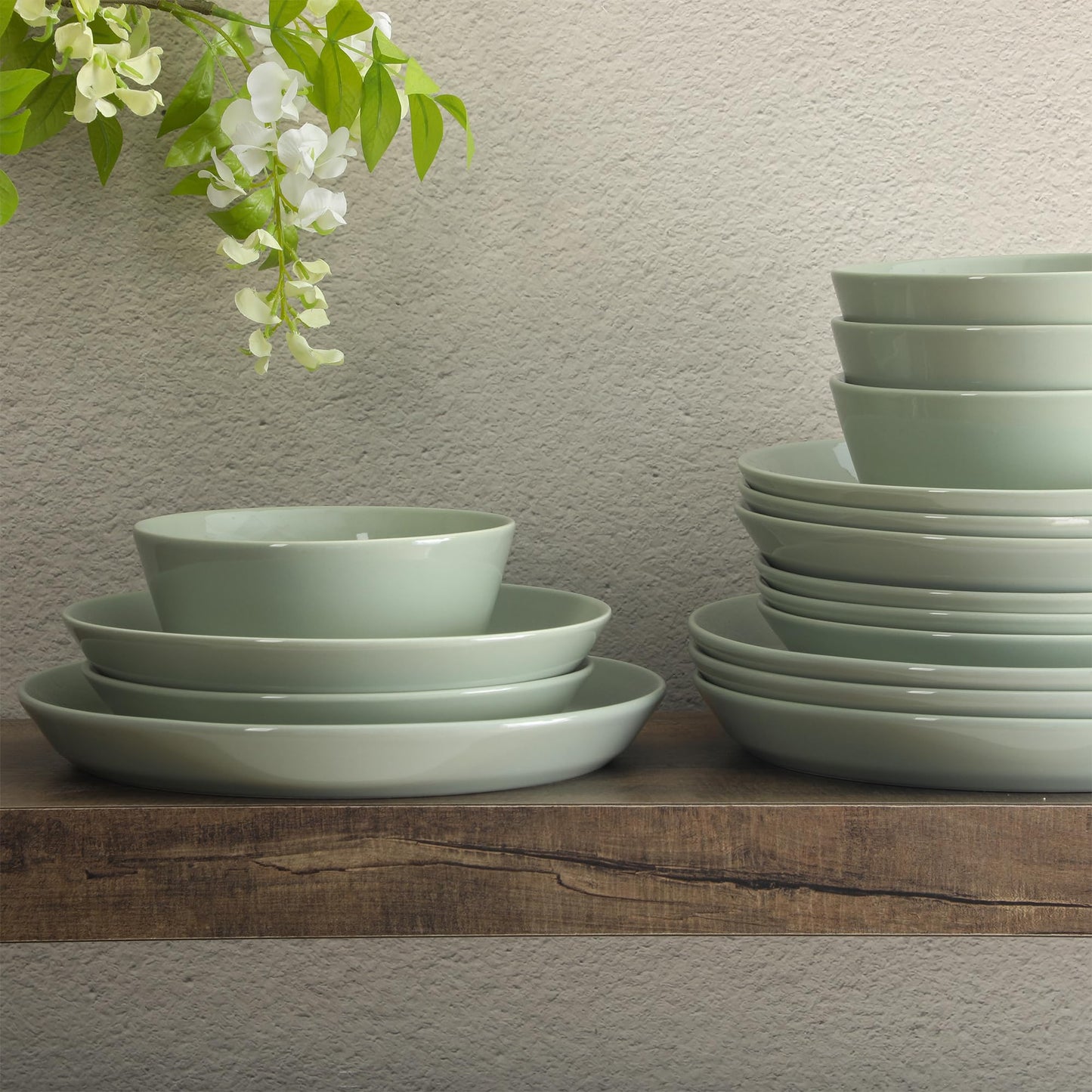 Gibson Home Summer Shades 16 Piece Plates and Bowls Dishes Service for 4 Porcelain Dinnerware Set - White