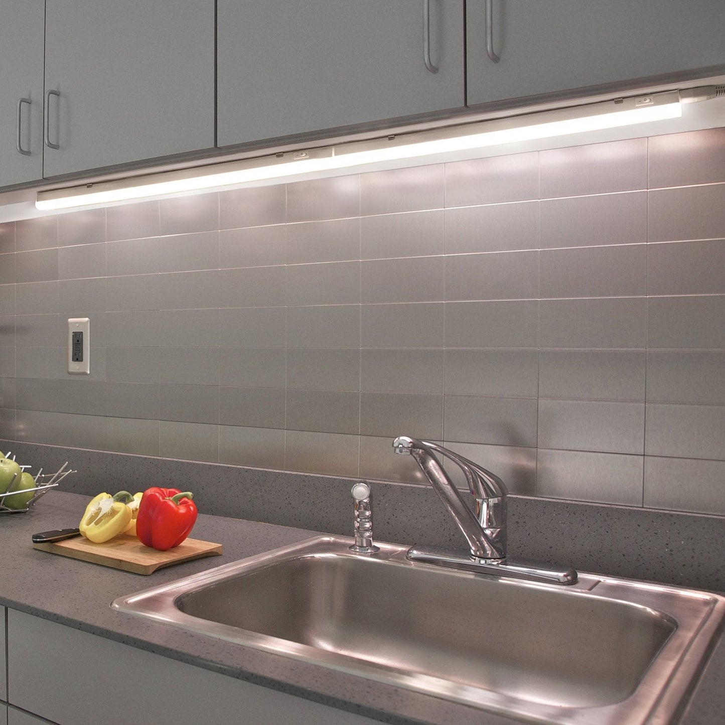ENUOTEK Connectable LED Kitchen Under Cabinet Lamps Light Strips, 2 x 8 W LED Under-Unit Lights, Wall Lights with Switch and Power Plug, Neutral White 4000 K, Length 573 mm, 2 Bulbs