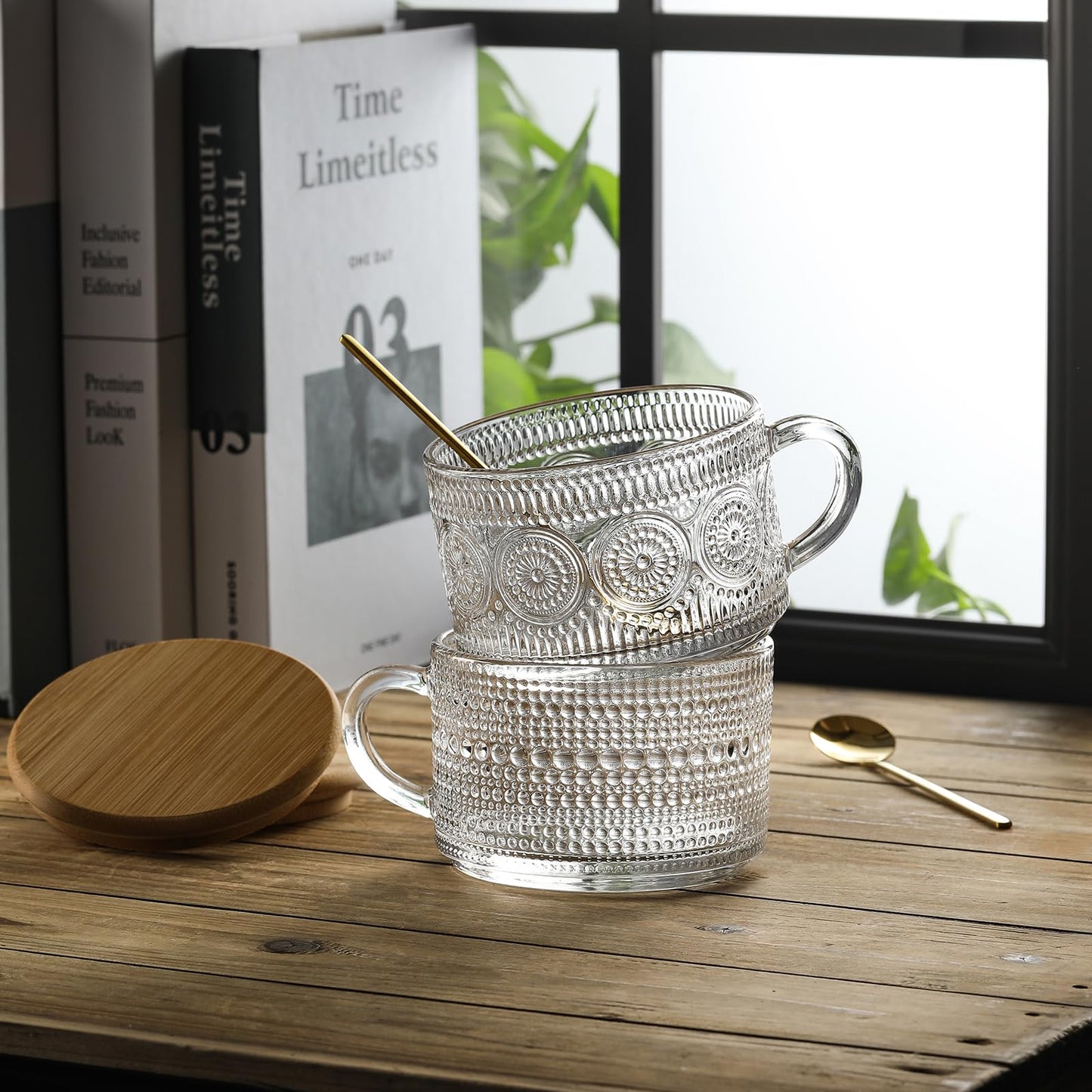LANDNEOO 4pcs Set Vintage Coffee Mugs gifts for women, Overnight Oats Containers with Bamboo Lids and Spoons - 14oz Clear Embossed Glass Cups, Cute Coffee Bar Accessories, Iced Coffee Glasses