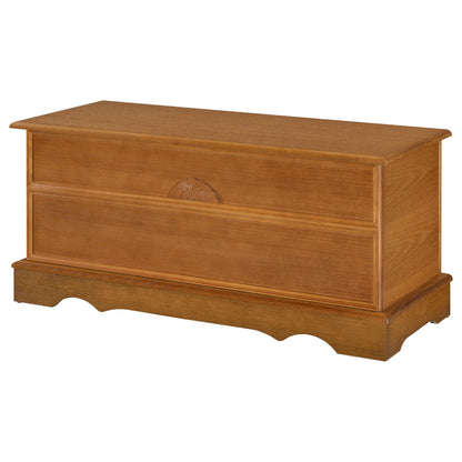Coaster Home Furnishings - Paula - Wood - Cedar Chest with Storage Trunk, Rectangular Shape and Traditional Style - Bedroom - 40-Inch - Honey - 4695