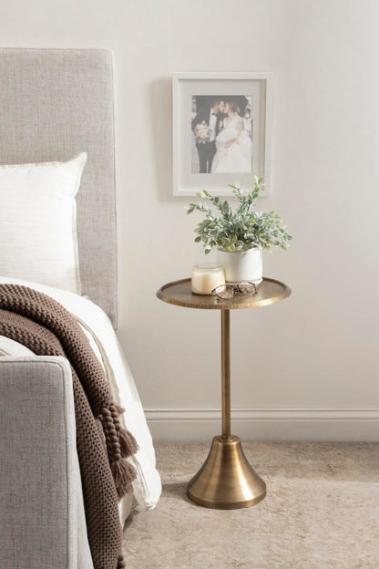 Kate and Laurel Sanzo Modern Round Pedestal Side Table, 15 x 15 x 24, Gold, Decorative End Table with Hammered Tabletop for Use as a Bedroom Nightstand or Living Room Accent