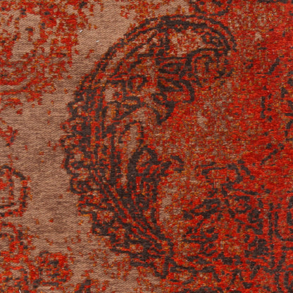 SAFAVIEH Classic Vintage Collection Accent Rug - 4' x 6', Rust & Brown, Distressed Design, Non-Shedding & Easy Care, Ideal for High Traffic Areas in Entryway, Living Room, Bedroom (CLV222A)