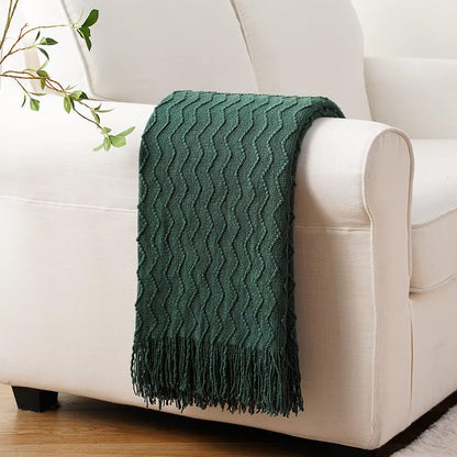 BATTILO HOME Christmas Green Throw Blanket for Couch, Forest Green Throw Blankets, Christmas Decorative Throw Blanket for Sofa Bed, Christmas Decor, 50"x60"