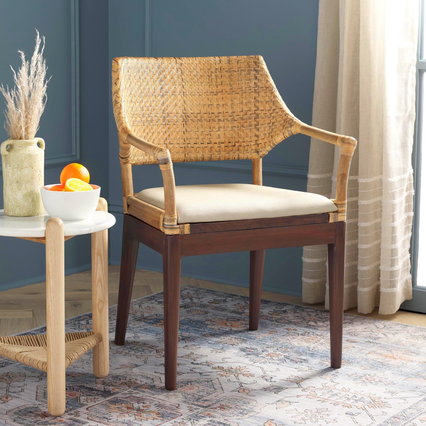 SAFAVIEH Home Collection Carlo Arm Chair, Honey