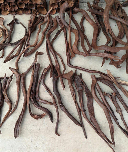 AWXZOM Aquarium Driftwood Branches,2.2lb 9-14inch Long Driftwood for Aquarium Reptile Driftwood Branches Log Natural Driftwood for Aquarium Reptile Branches