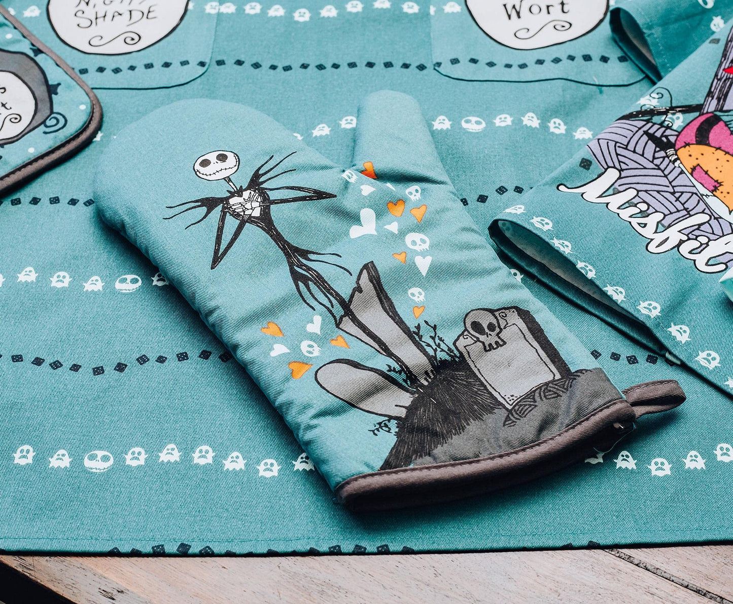 The Nightmare Before Christmas Jack and Sally Oven Mitt | Official Disney Kitchen Accessories and Household Items, Housewarming Gift | Thick Heat Resistant Gloves for Cooking and Baking