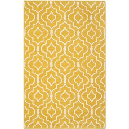 SAFAVIEH Cambridge Collection Accent Rug - 4' x 6', Gold & Ivory, Handmade Moroccan Wool, Ideal for High Traffic Areas in Entryway, Living Room, Bedroom (CAM141Q)