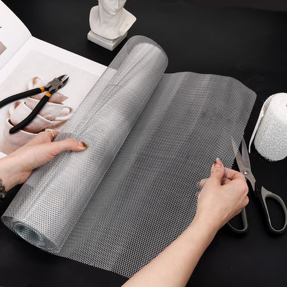 Sculpting Wire Mesh Roll 15.7 X 196.8 Inch, Aluminum Wire Mesh with 2 Rolls Plaster Cloth for for Art and Crafts Sculpture Projects, Moldable Sculpting Mesh for Sculpture Clay, DIY Home Decoration
