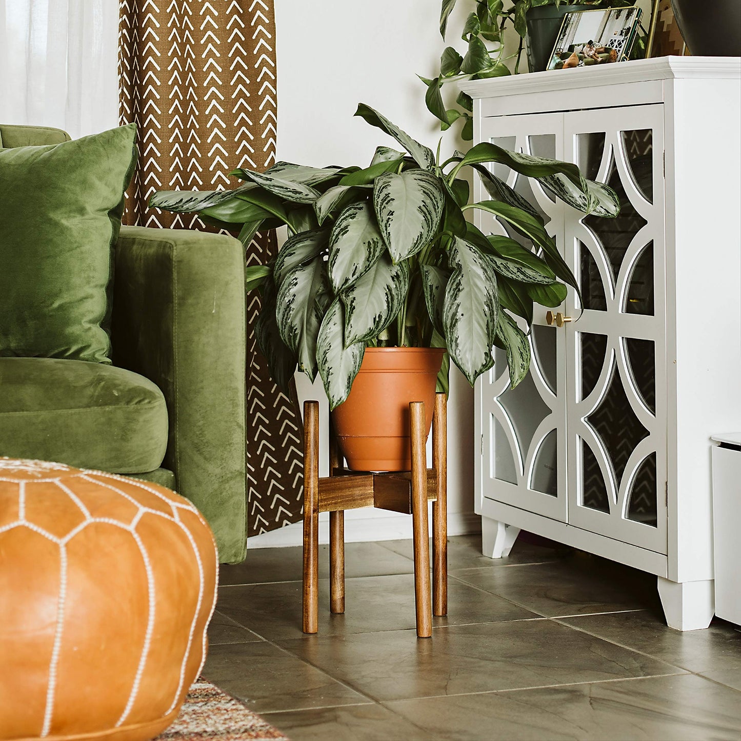 RAINBLELAND Acacia Hardwood Adjustable Plant Stand Indoor, Planter Stand Pot, Mid Century Modern Planter Holder for Indoor Plants, Outdoor Pedestal fits 8 9 10 11 12 Inches Pots, Wooden Pedestal Only