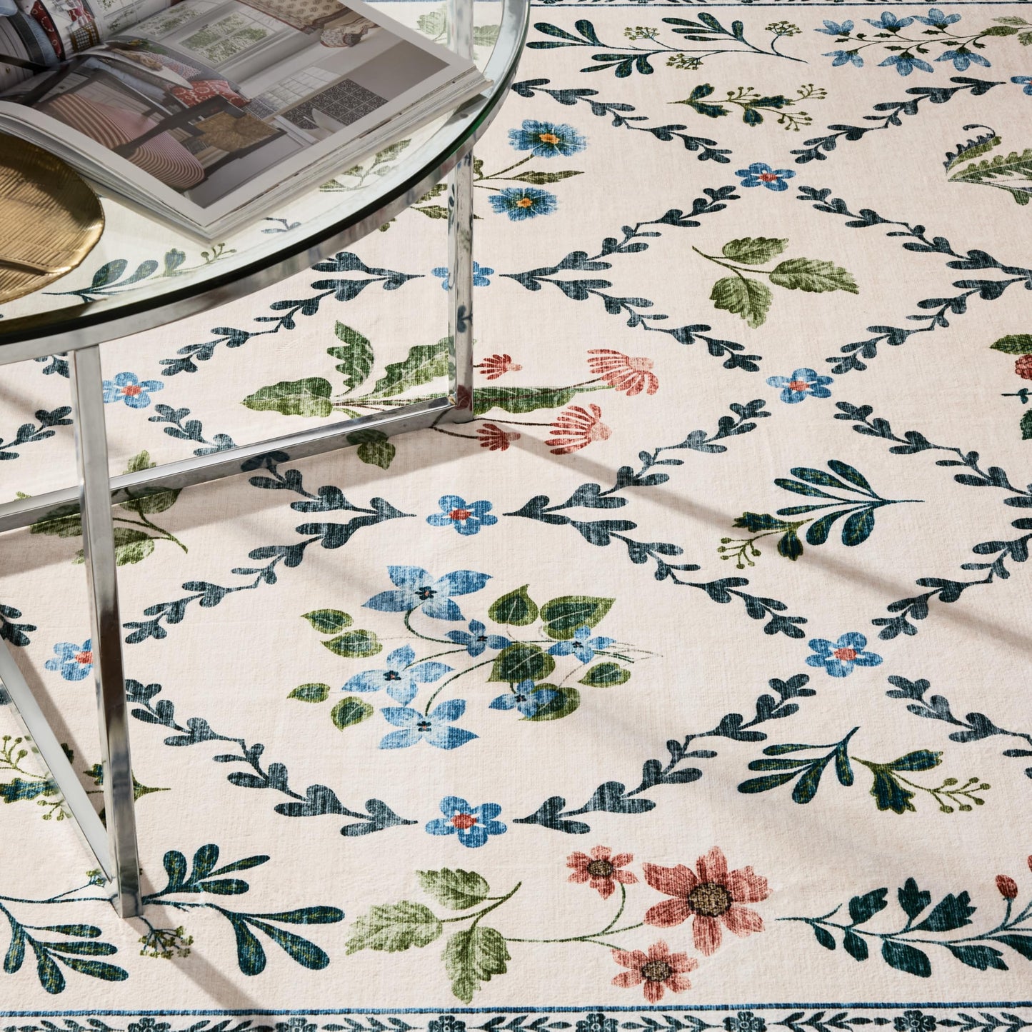 EVERWASH Haven Floral Trellis Machine Washable Area Rug with Airflo Technology for Easy Clean, Ultra-Soft Non-Slip Rug with Built-in Pad, Pet, Family & Allergy Friendly, Ivory, 2'6"x7'