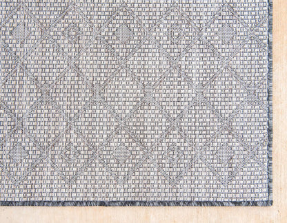 Unique Loom Outdoor Trellis Collection Area Rug - Tribal Trellis (2' x 6' 1" Runner, Charcoal Gray/ Natural)