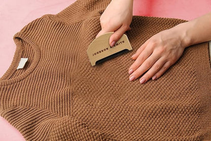 Sweater Comb - Cashmere Sweater Shaver Lint Scraper - Easy Grip Comb -