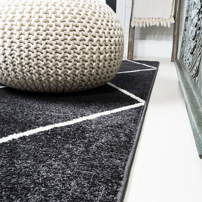 JONATHAN Y Cole Diamond Trellis Black/White 5' Round Indoor Area Rug, Modern,Contemporary,Geometric,Casual, Easy-Cleaning for Living Room,Bedroom,Kitchen,Pet Friendly,Non-Shedding (SEU102A-5R)