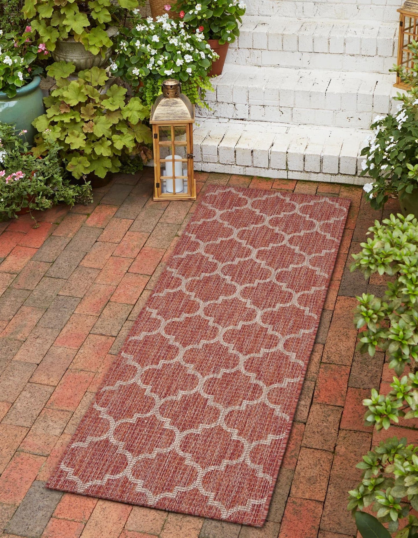 Unique Loom Outdoor Trellis Collection Area Rug (2' x 6' 1" Runner, Rust Red/ Ivory)