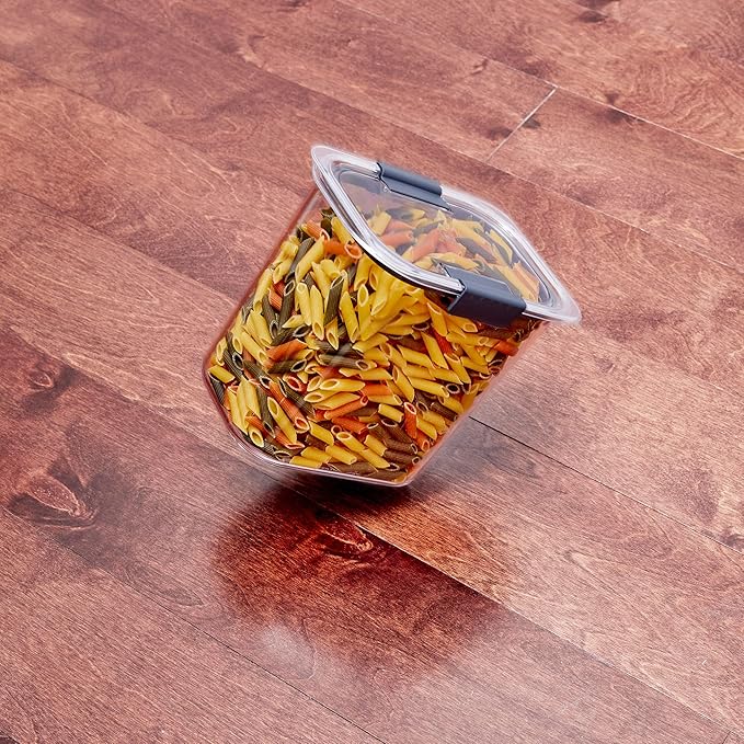 Rubbermaid Brilliance BPA-Free Food Storage Containers