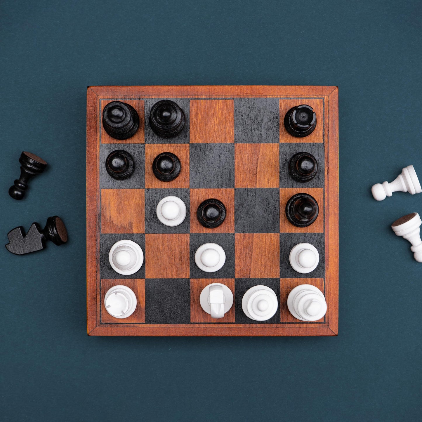 Iron & Glory Mini Chess Set - Board Games - Wooden Mini Chess - Travel Games for Adults - Deluxe Wooden Board - Portable Size - Compact Travel Puzzle - Family Classic Strategy Game - Brain Teaser