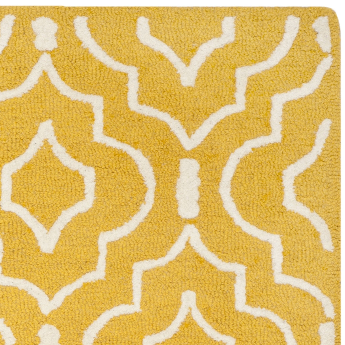 SAFAVIEH Cambridge Collection Accent Rug - 4' x 6', Gold & Ivory, Handmade Moroccan Wool, Ideal for High Traffic Areas in Entryway, Living Room, Bedroom (CAM141Q)
