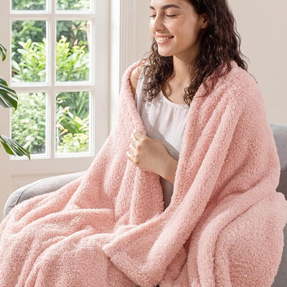 Exclusivo Mezcla Fleece Light Pink Throw Blanket for Couch Sofa, Ultra Soft, Lightweight and Fluffy Blankets for Women, All Season, 50x60 Inches